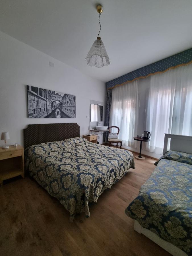 Albergo Casa Peron Venetië Buitenkant foto