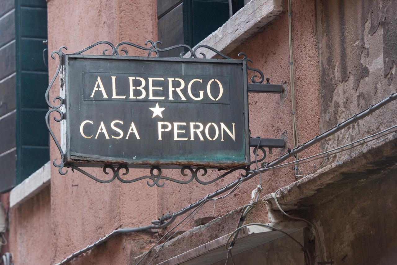 Albergo Casa Peron Venetië Buitenkant foto